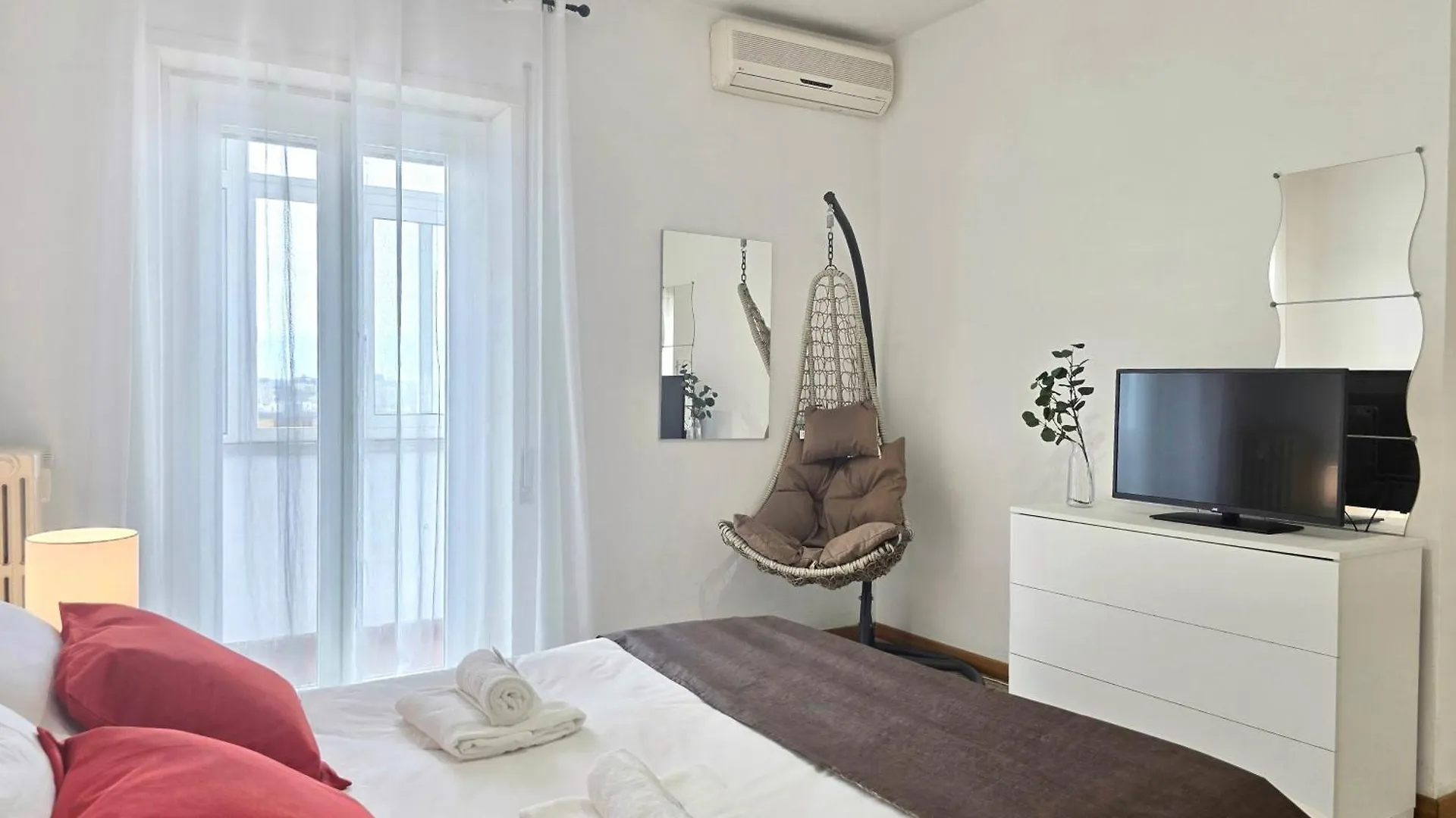 Romeway Apartment - Metro & Parking Italie